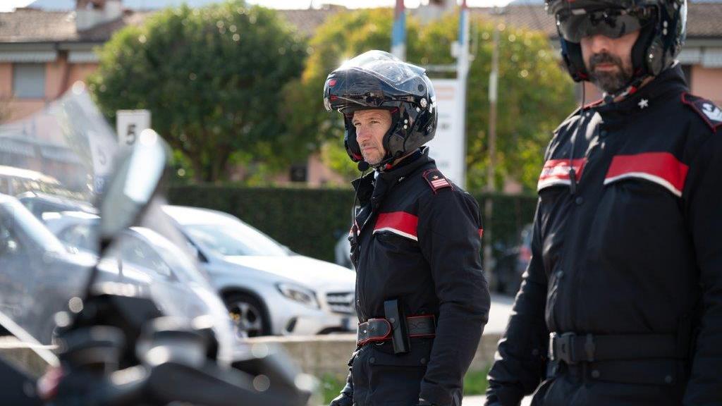 Lucca, fermata la banda specializzata nei furti in bar e ristoranti: i tre arrestati, la tecnica e i locali colpiti