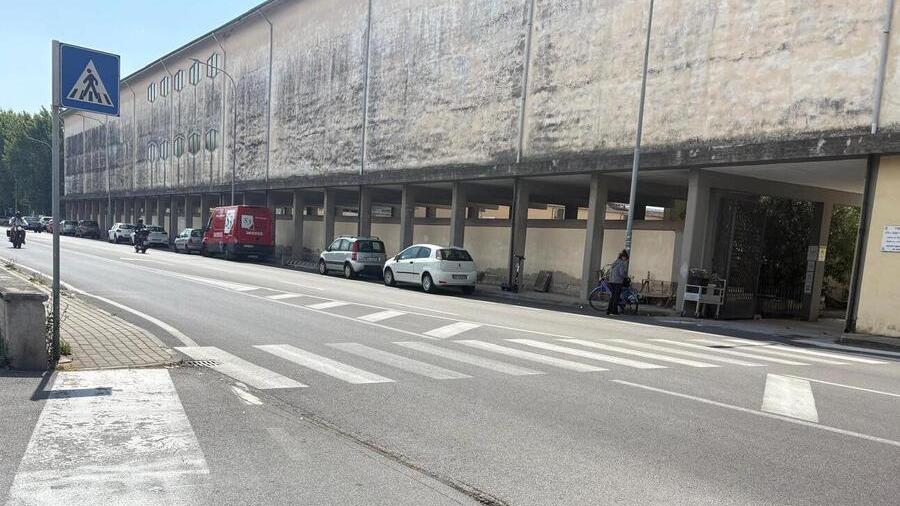 Il luogo in cui è avvenuto l’incidente nei pressi del cimitero al Marco Polo (foto Iacopo Giannini)