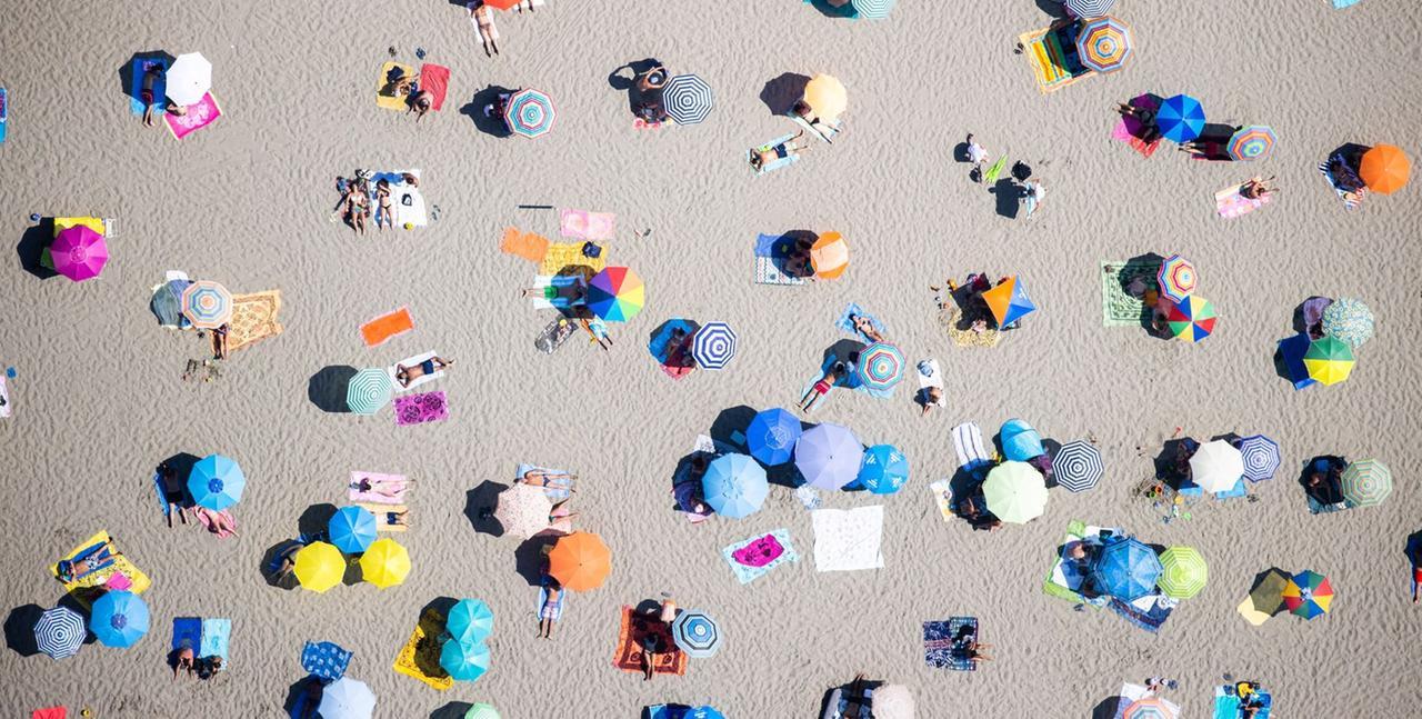 La veduta di una spiaggia in Versilia (foto d'archivio)