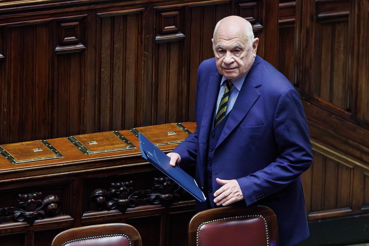 Operazione 41bis al rallentatore, le carceri non sono ancora pronte ma Nordio tira dritto: «L’isola area privilegiata per ospitare i boss»