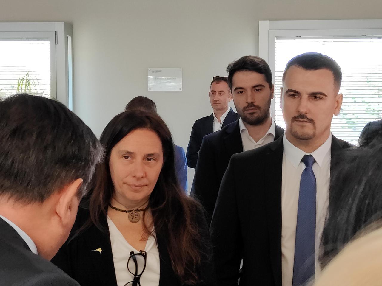 
	La ministra Alessandra Locatelli col proposto Gianluca Mannelli e Claudiu Stanasel (foto Nucci)

