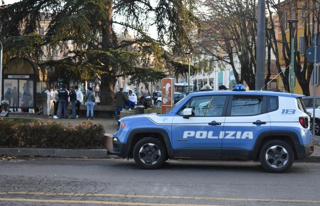 
	Un'auto della polizia durante un intervento (foto d'archivio)

