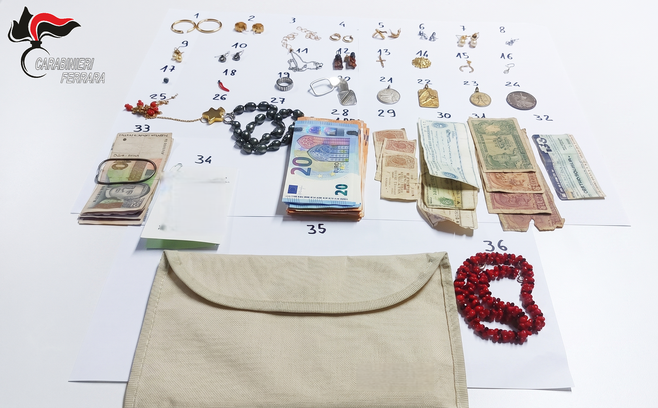 Ferrara, due anziani truffati in poche ore: arrestato un 33enne