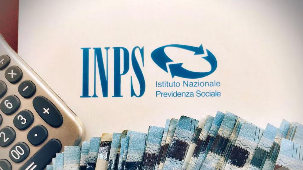 Pensioni, assegno di invalidità: aumento fino a 600 euro l’anno. Chi può riceverlo e i limiti da sapere