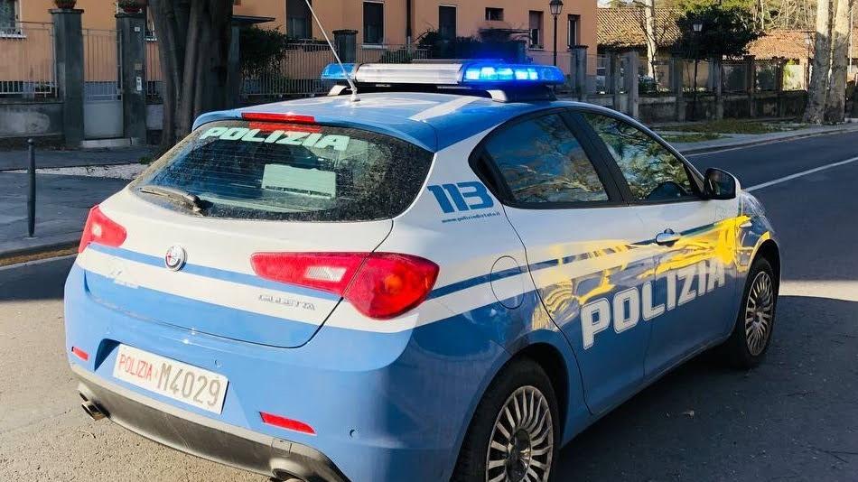 Botte e minacce alla madre per avere i soldi per la droga: 33enne finisce in carcere