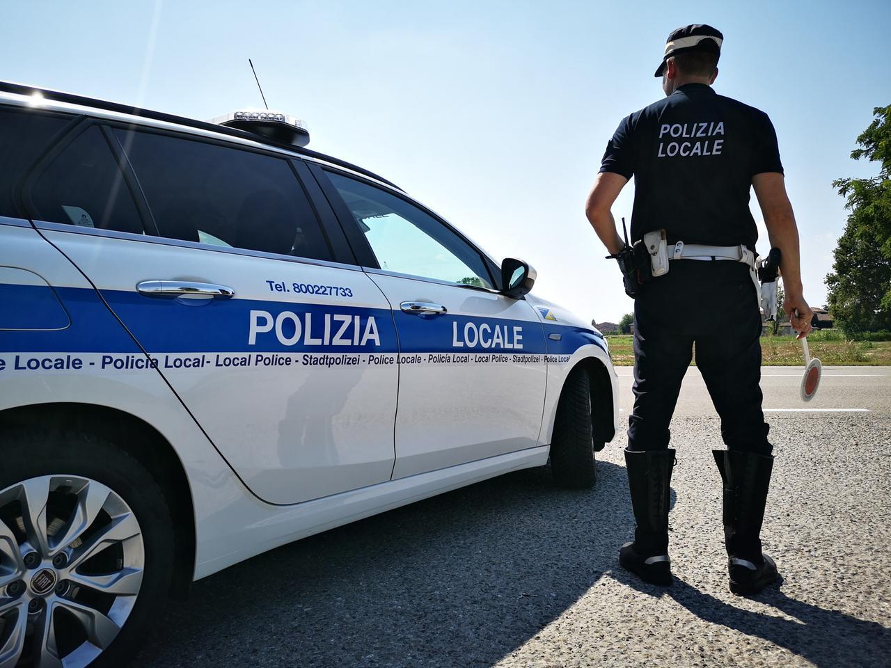 Sicurezza stradale, in tre mesi sequestrati 152 mezzi: erano tutti senza assicurazione