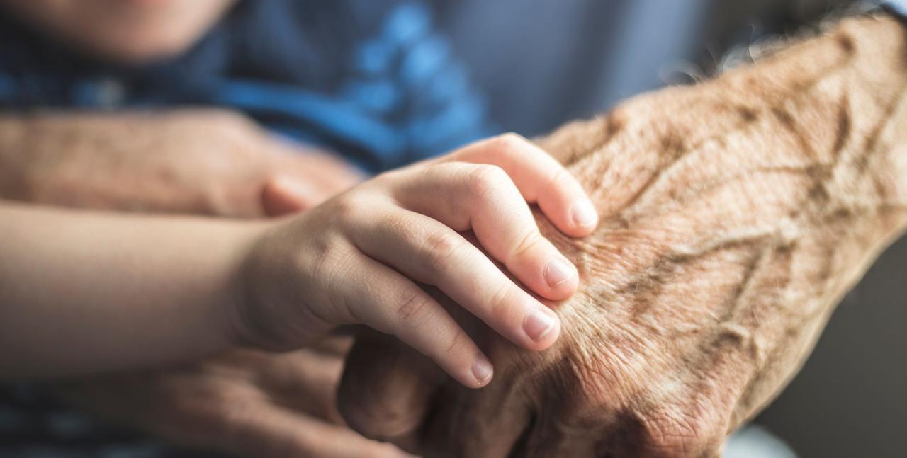 Crisi demografica, 13 cognomi italiani rischiano di scomparire (ce ne sono anche toscani)