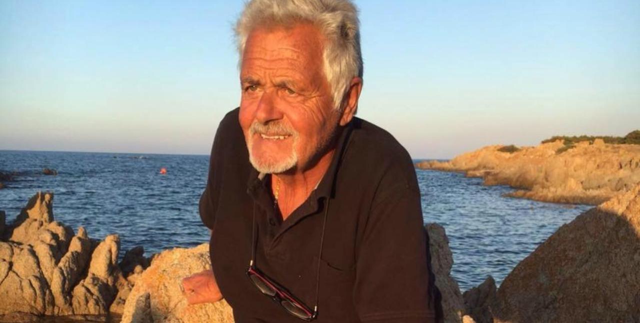 Cesare Filippetti in una foto scattata in Sardegna