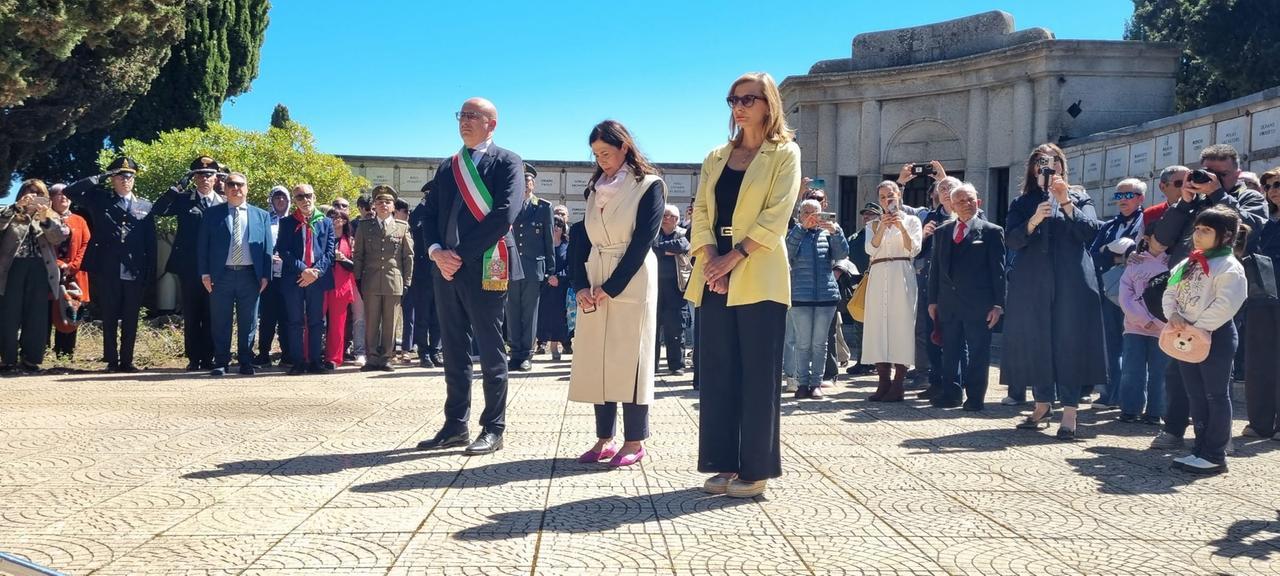 25 aprile, le celebrazioni a Nuoro - foto di Massimo Locci