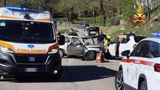 Incidente a Cervarezza, arriva l’elisoccorso: tre feriti, due gravi