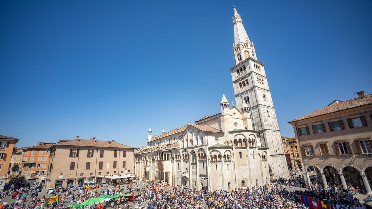 Le celebrazioni del 25 Aprile in piazza Grande a Modena
