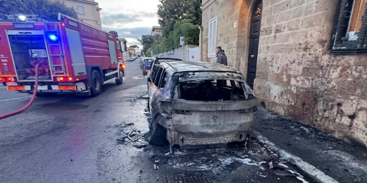 
	Le due auto distrutte

