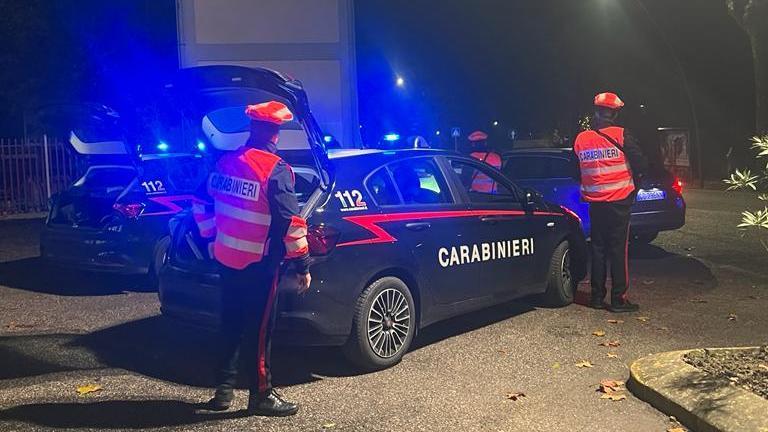 
	L'intervento provvidenziale dei carabinieri

