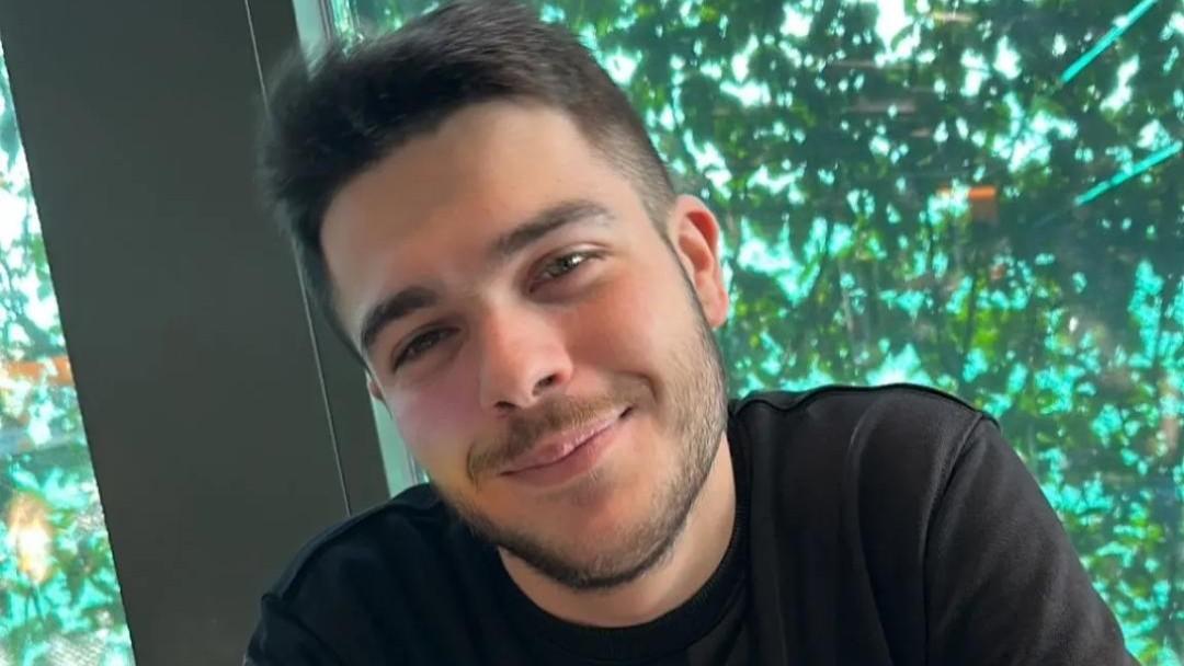 La comunità sconvolta dal dolore dà l’ultimo saluto ad Alessio Porcu, morto in un incidente stradale