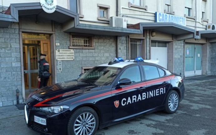 Cacciato di casa dal fratello si vendica dando fuoco all’appartamento: denunciato