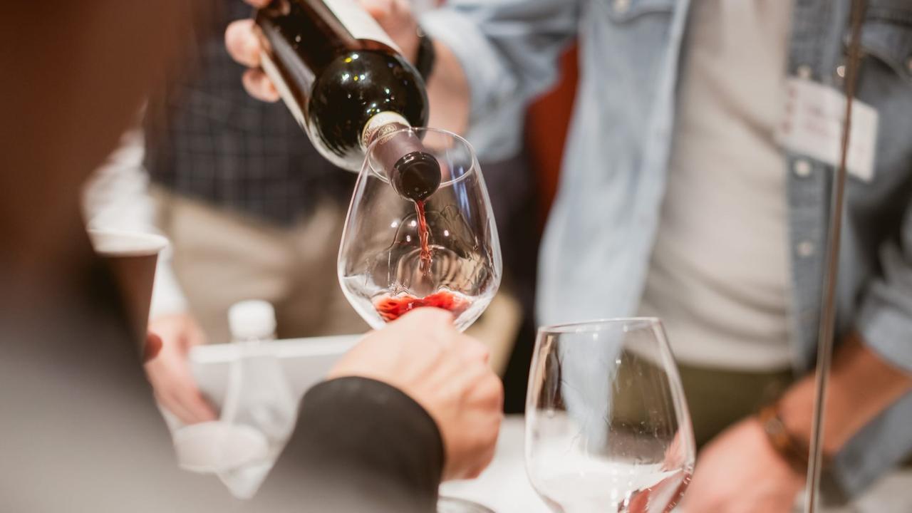 «Il mio primo lavoro estivo: sfruttato e pagato in nero, ho detto basta»: il racconto di un 18enne