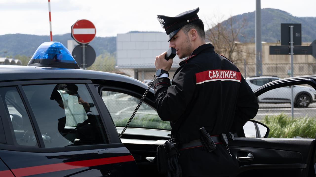 A Lucca ladri beccati con le mani nel sacco. Anzi, nell’armadio