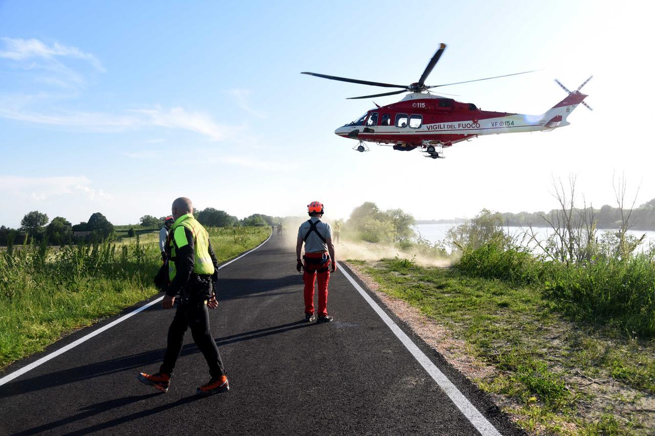 Dal Po affiora il corpo di un uomo. Il ritrovamento a Francolino