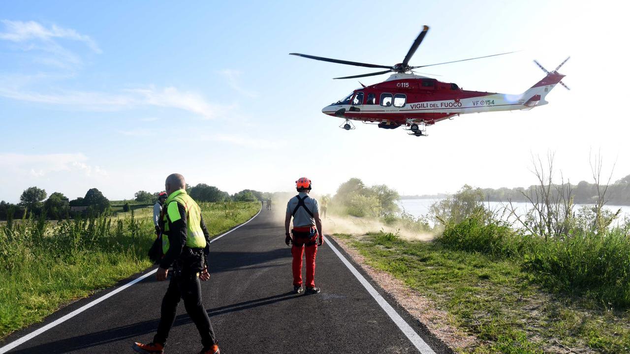 Dal Po affiora il corpo di un uomo. Il ritrovamento a Francolino