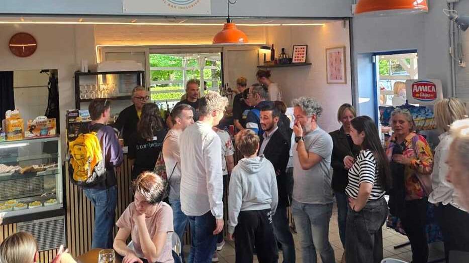 Un bar tutto nuovo ed inclusivo per la piscina di Cento