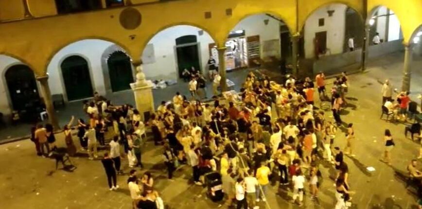 Pisa, chiuso un locale in piazza delle Vettovaglie: «Pericoloso per l’incolumità» 