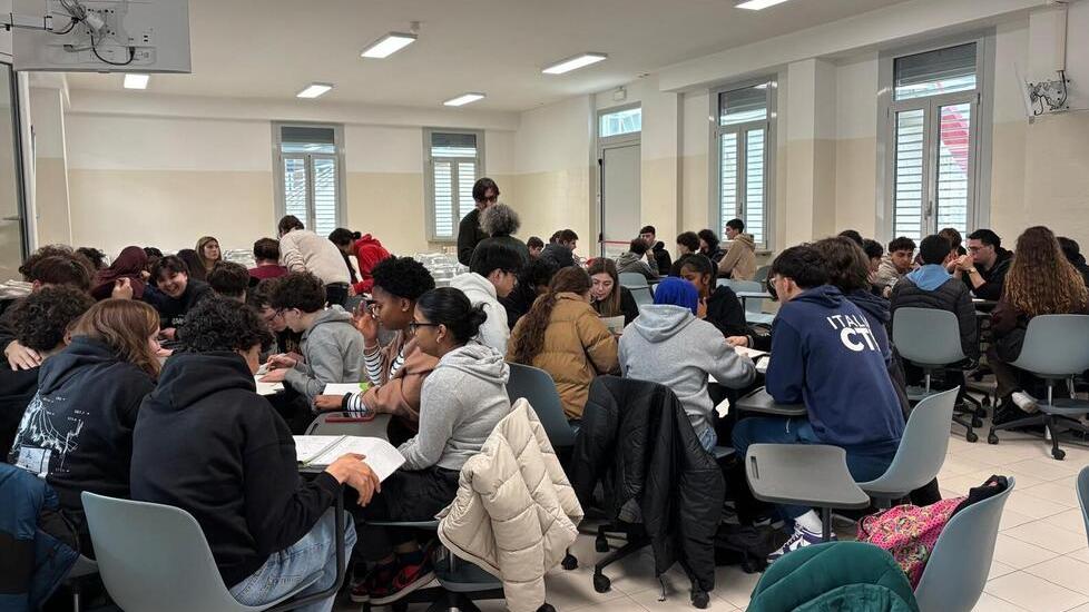 Cirfood allo Scaruffi porta la contabilità fuori dai libri di scuola