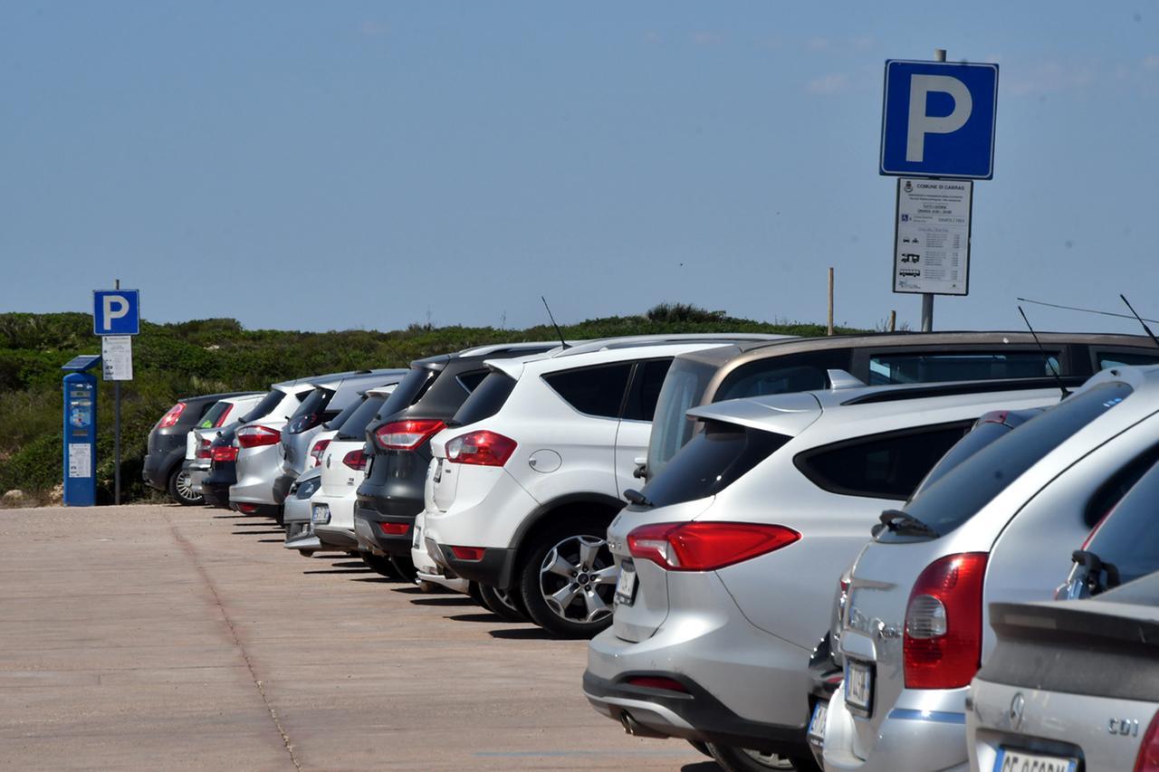 Trenta chilometri di coste con le strisce blu – Ecco le tariffe e le località