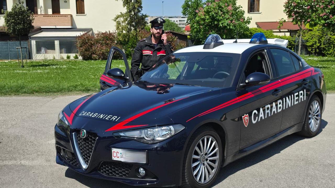 Evasione e spaccio, due uomini arrestati a Ferrara