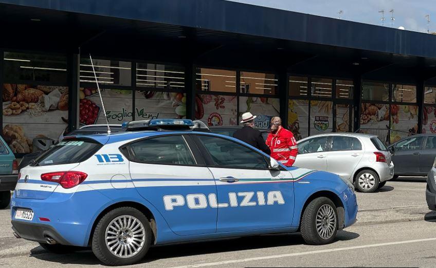 Paga solo parte della merce, donna denunciata per furto a Ferrara