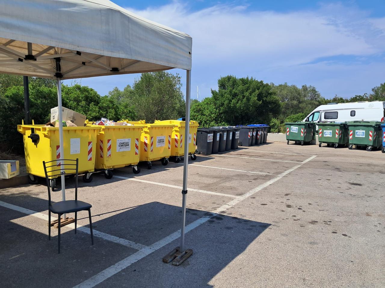 Guerra dei rifiuti, a Olbia altri 4 centri di raccolta mobili