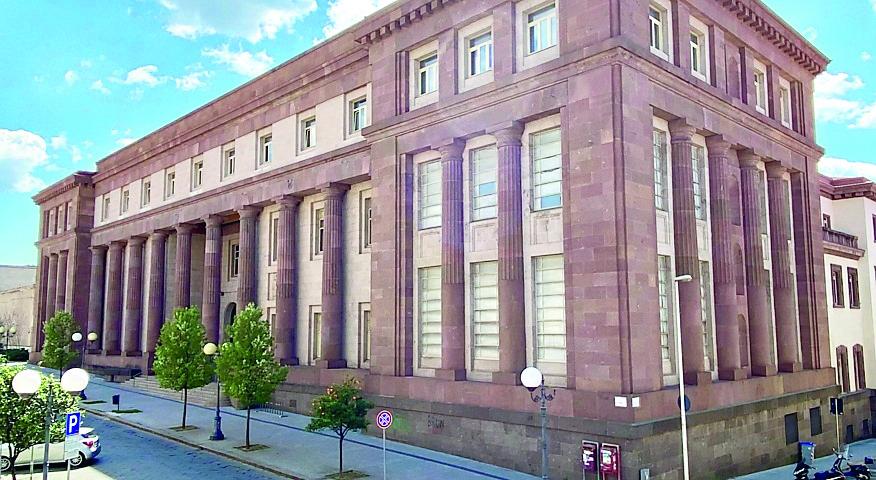 Evade per andare al pranzo di Pasqua con la famiglia e lascia un biglietto: «Torno subito»