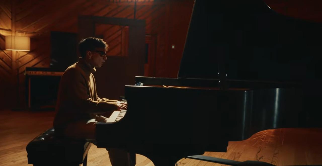 Ultimo torna con “Questa insensata voglia di te”: una ballad tra ricordi e legami che resistono