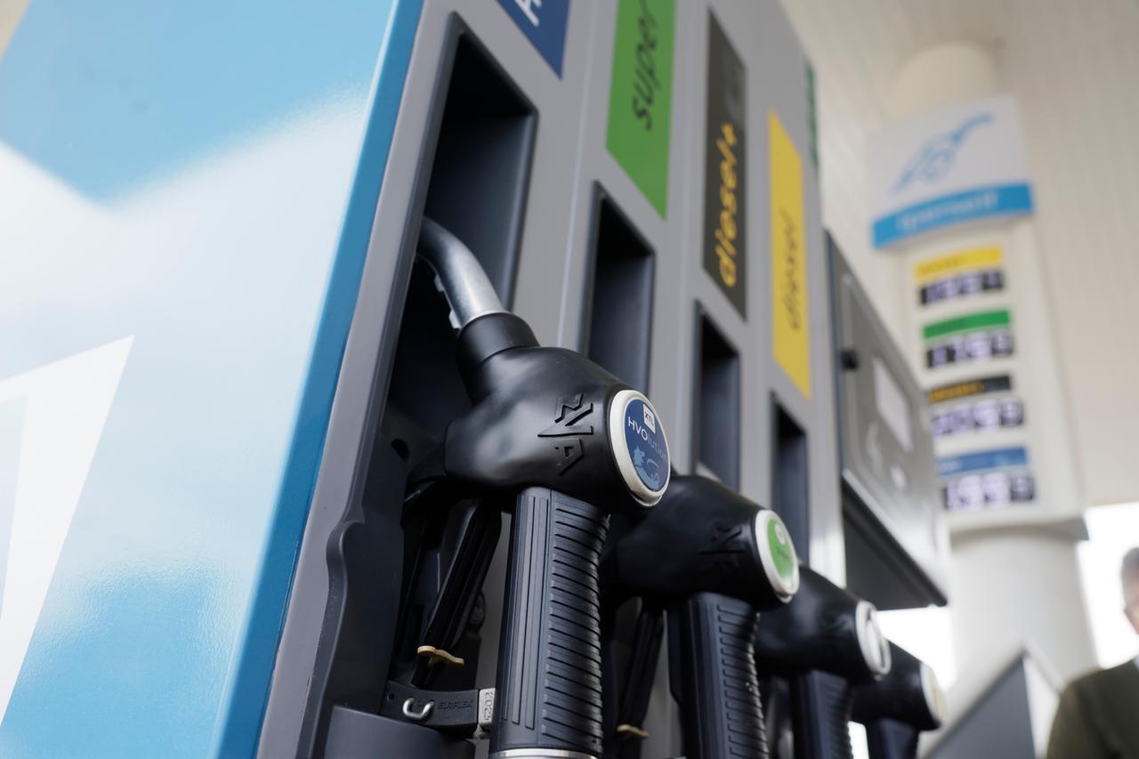 Carburanti, taglio delle accise: il governo pronto alla proroga. Ma lo sconto non sarà uguale per tutti