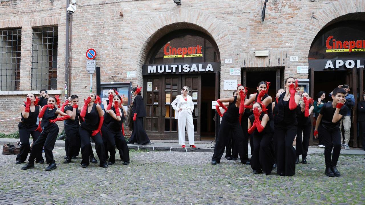 Successo a Ferrara per l’anteprima de “Il diavolo veste Prada 2”