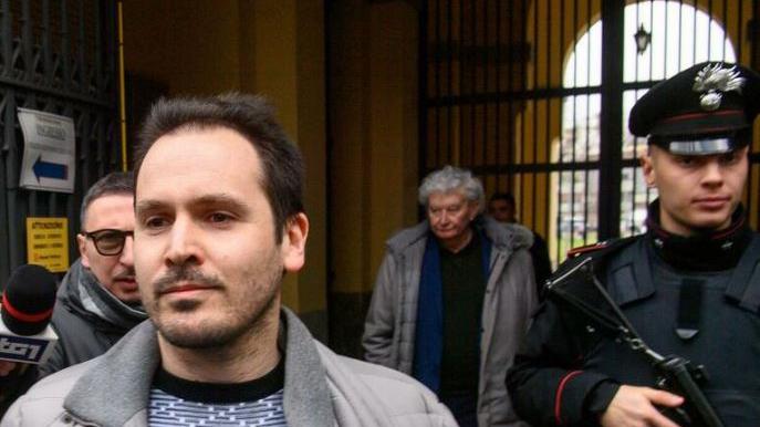 Caso Garlasco, il pm: Chiara Poggi uccisa da Sempio perché rifiutò le avances – La ricostruzione