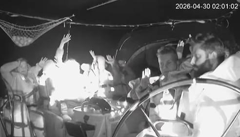 Israele intercetta la Flotilla in acque internazionali: «Civili rapiti, si tratta di pirateria»