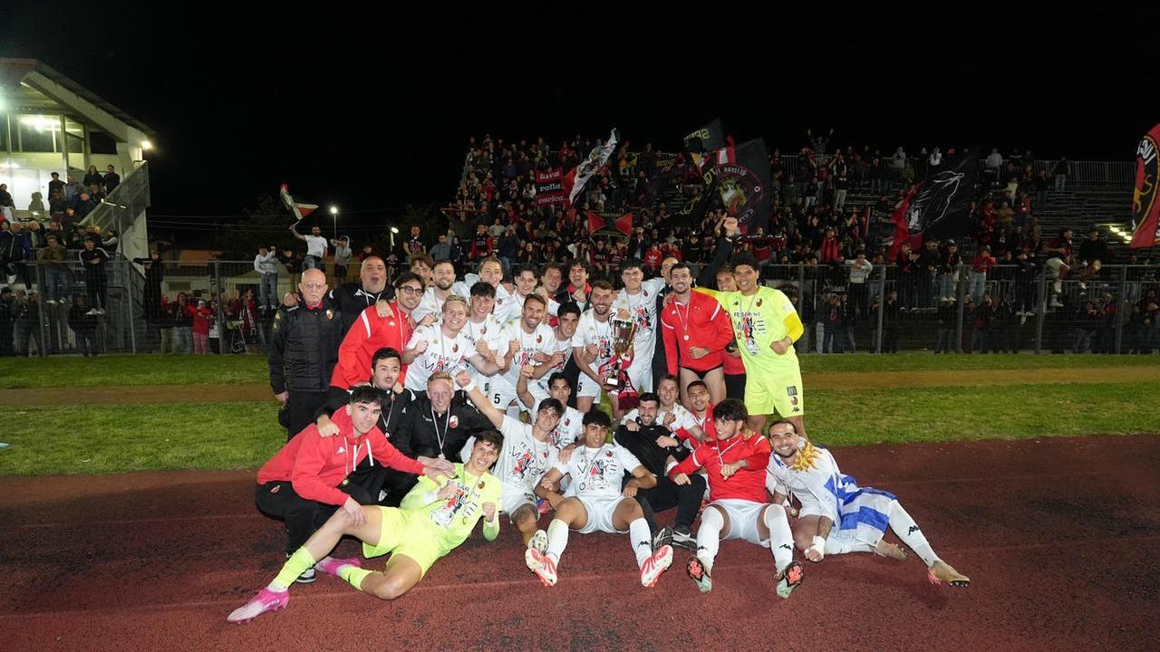 Lucchese, supercoppa e “double”: capitan Santeramo firma il trionfo con la Rondinella