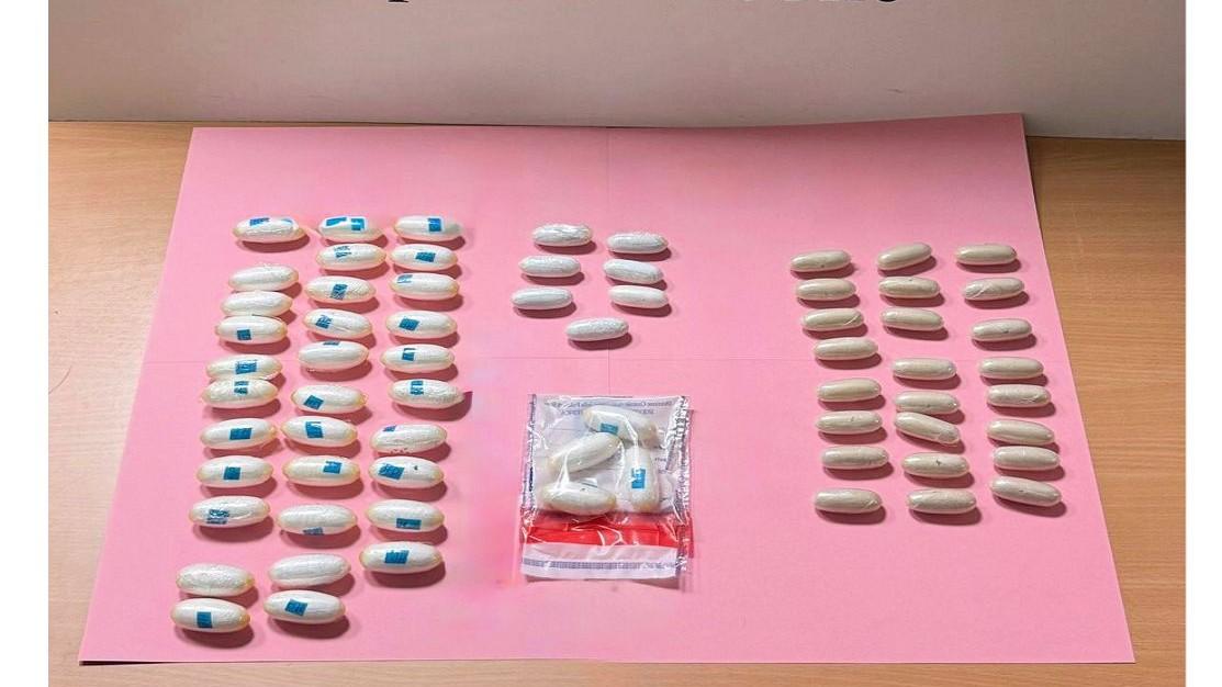 In volo con un chilo di droga nello stomaco: arrestato all’aeroporto di Alghero
