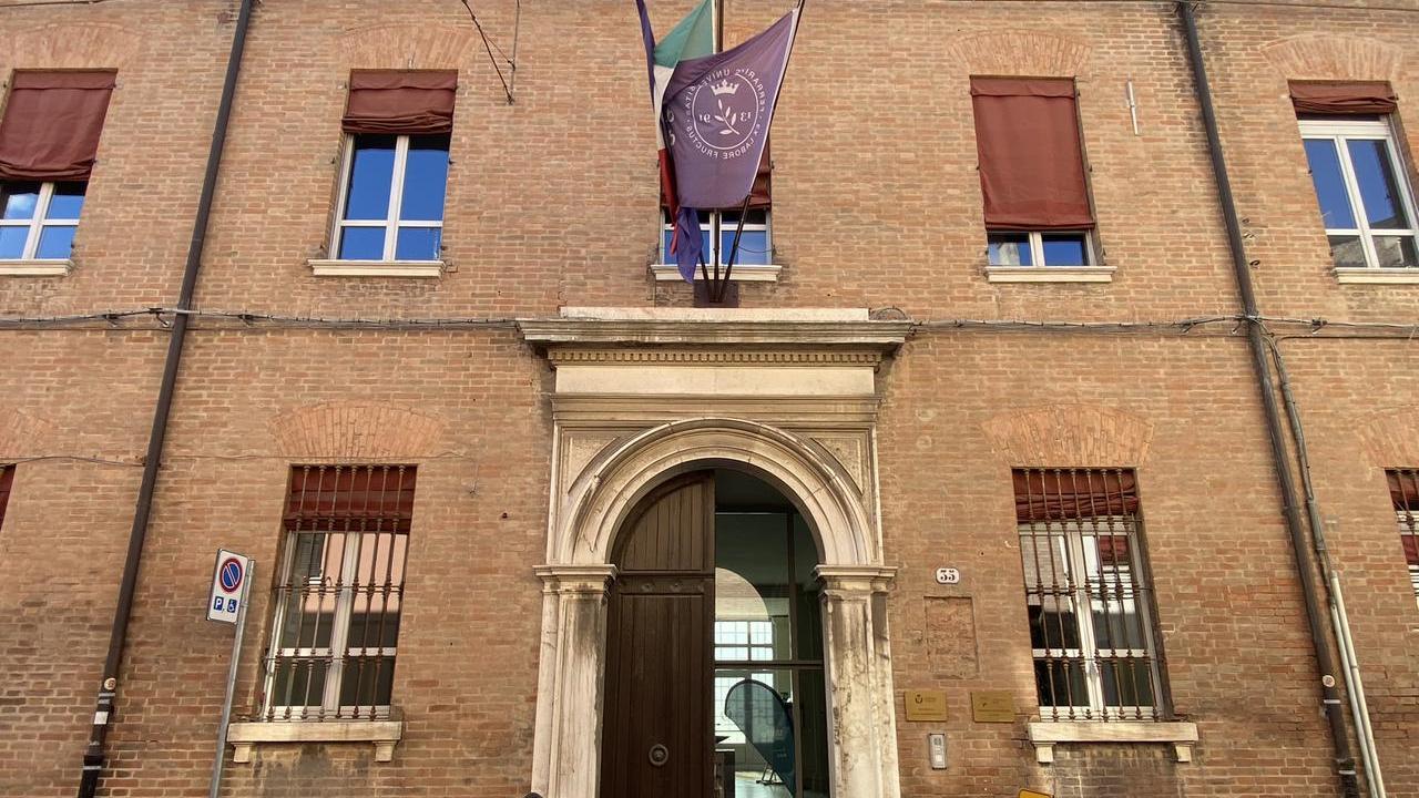 Il concorso contestato a Unife: c’è già un esposto in Procura a Ferrara