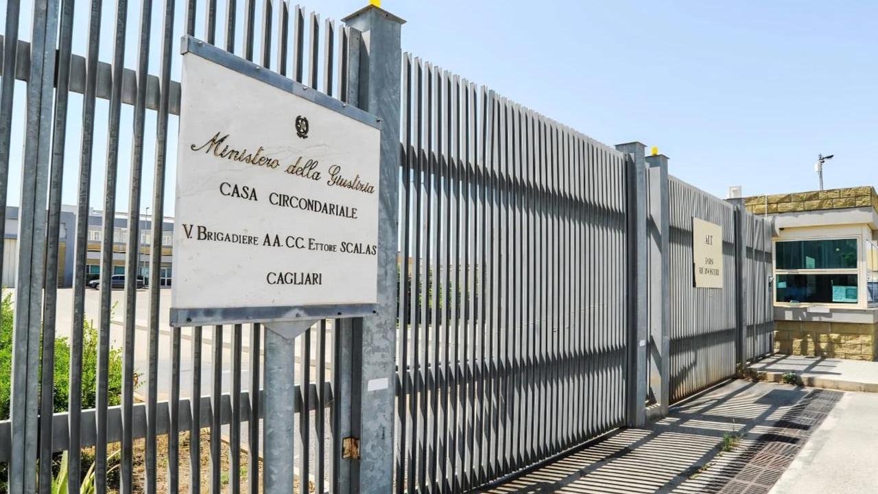 Dopo i maltrattamenti in famiglia picchia un carabiniere: dagli arresti domiciliari finisce in carcere