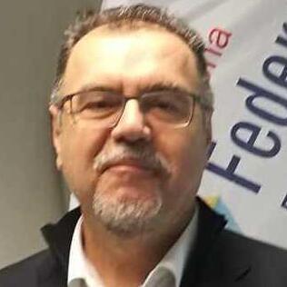 Seminterrati e stanze da “Barbie” Ecco gli annunci folli sul mercato