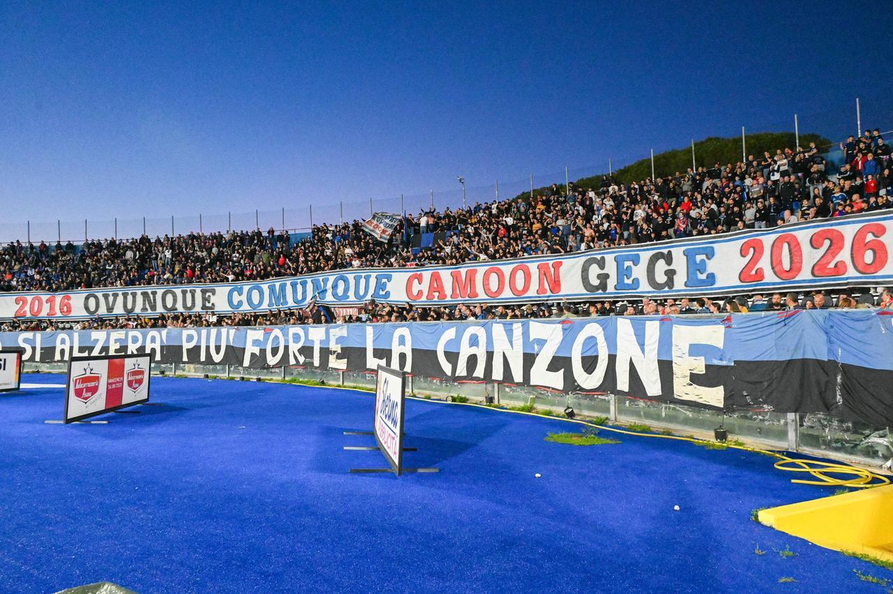 
	La curva nord, anche stavolta gremita

