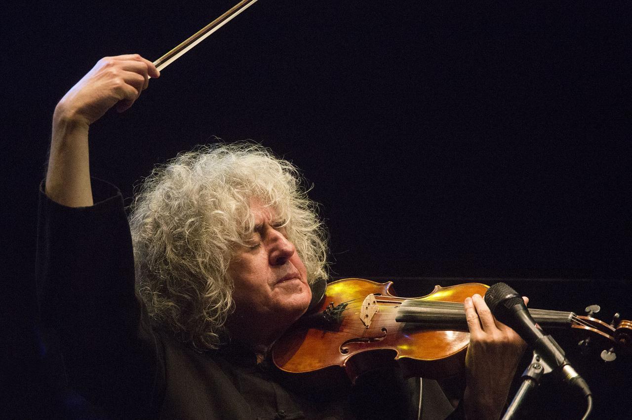 
	Angelo Branduardi (foto Adolfo Ranise)

