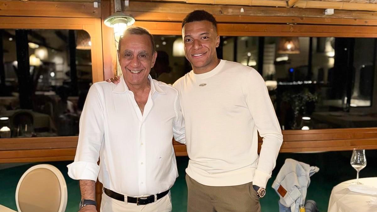 Buon cibo, relax in Sardegna e un nuovo amore per il campione Kylian Mbappé – VIDEO