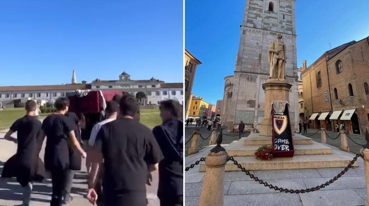 
	Il funerale della Reggiana dal Braglia fino alla statua del Tassoni


