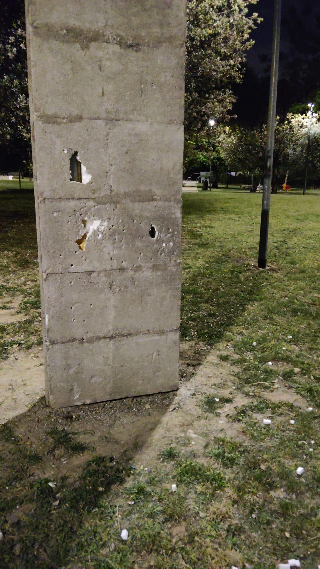 
	Uno dei monumenti danneggiati a Montemurlo


