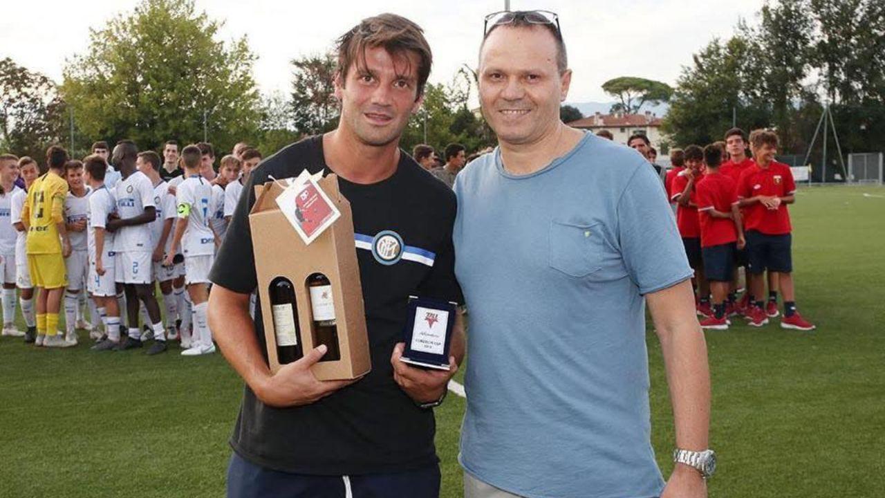 La premiazione nel 2018 (foto dalla società Tau, Facebook)
