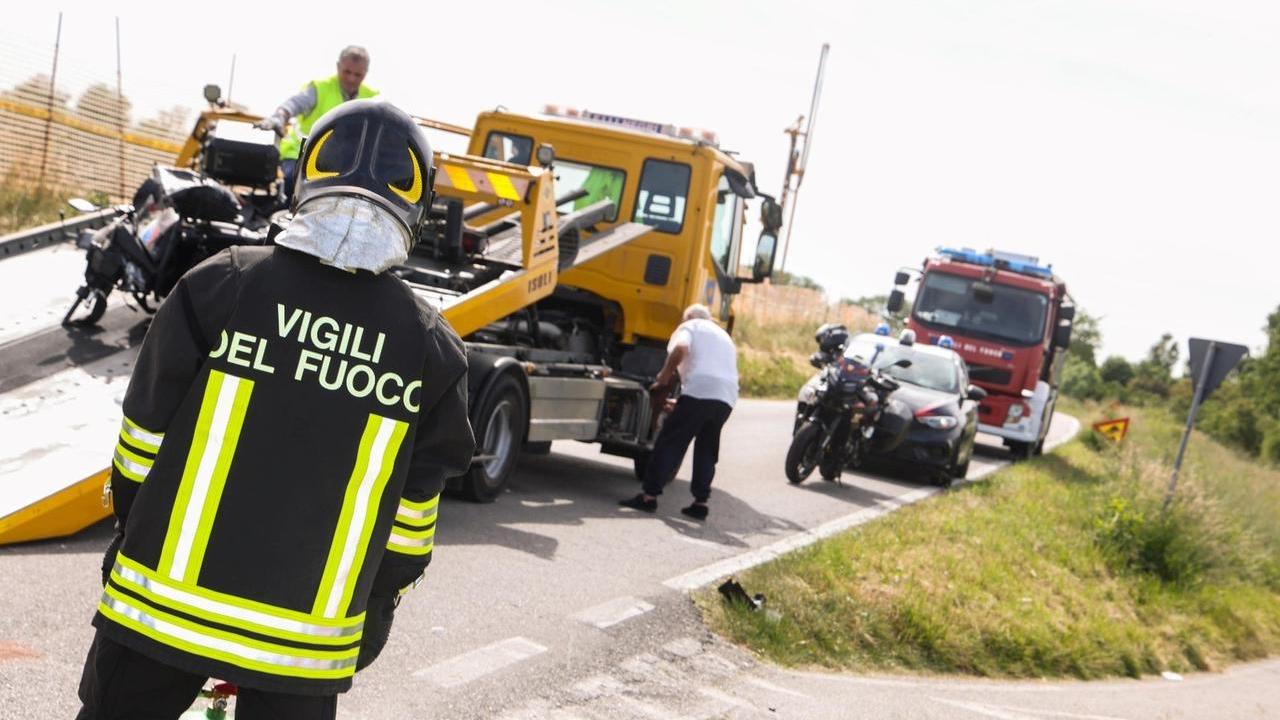 Muore mentre va a vedere la partita del figlio a Ferrara: fuori pericolo moglie e minorenne coinvolti nell’incidente