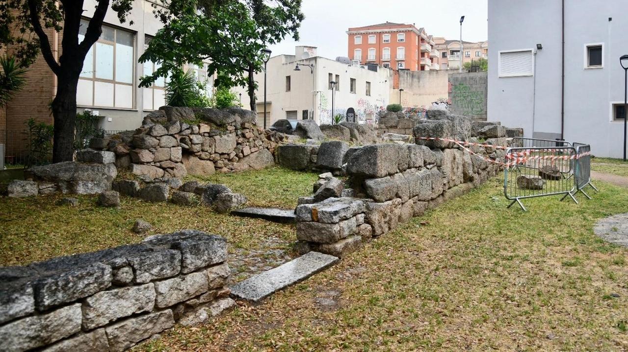 Olbia, le mura puniche ancora nel degrado: «Subito tutela e valorizzazione»
