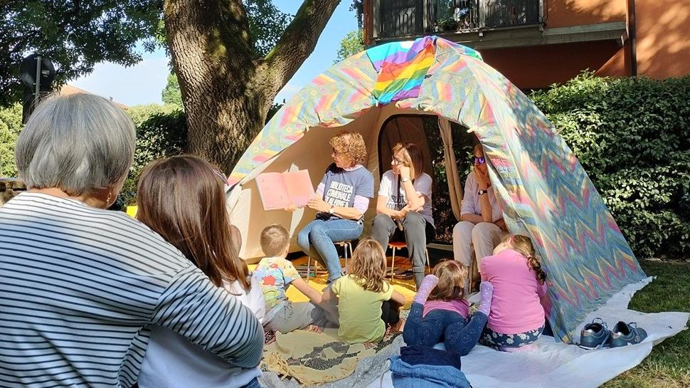 Albinea, torna “Sopra le righe festival”: tre giorni di spettacoli, libri e creatività